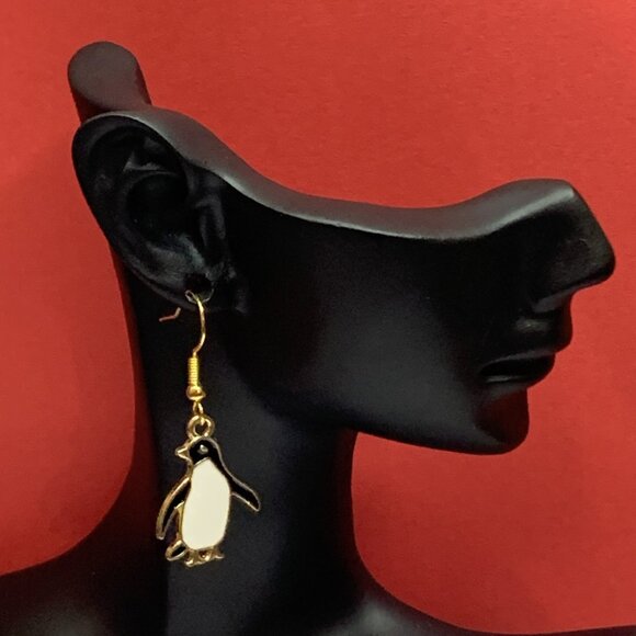 Penguin Earrings, Christmas Earring, Gift Idea, Penguin Jewelry, Holiday Earring - Picture 5 of 5